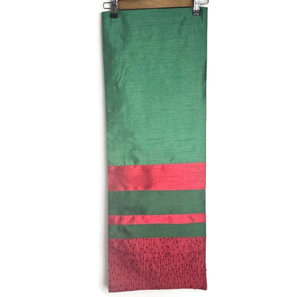 Holiday Red and Green 13" x 72 " Table Runner - Picture 2 of 5